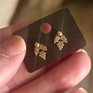 Solid 10 kt YELLOW ROSE GREEN Gold Grape Cluster STUD Earrings